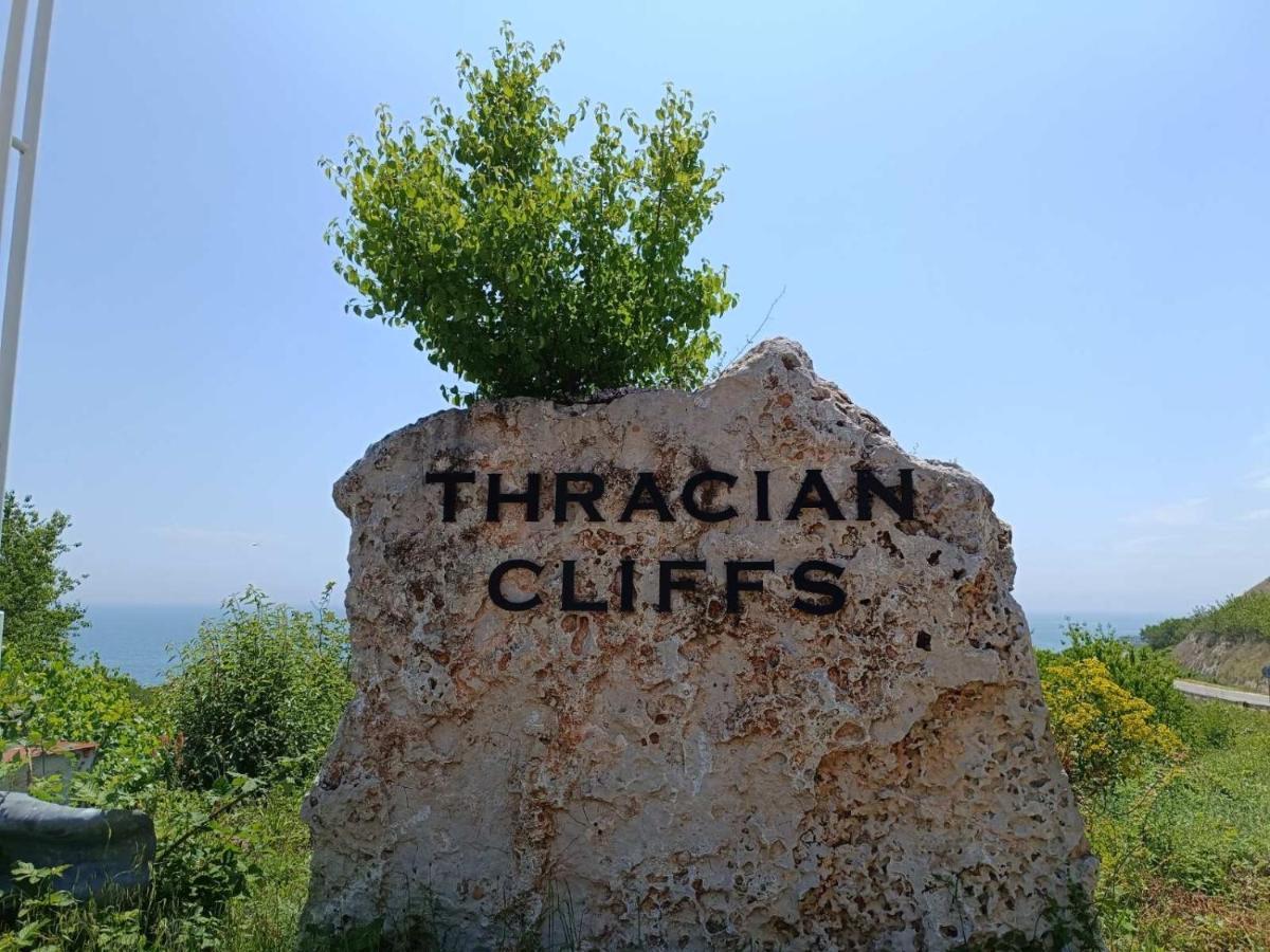 Thracian Cliffs Апартамент Голф Холидей Kavarna Exterior foto